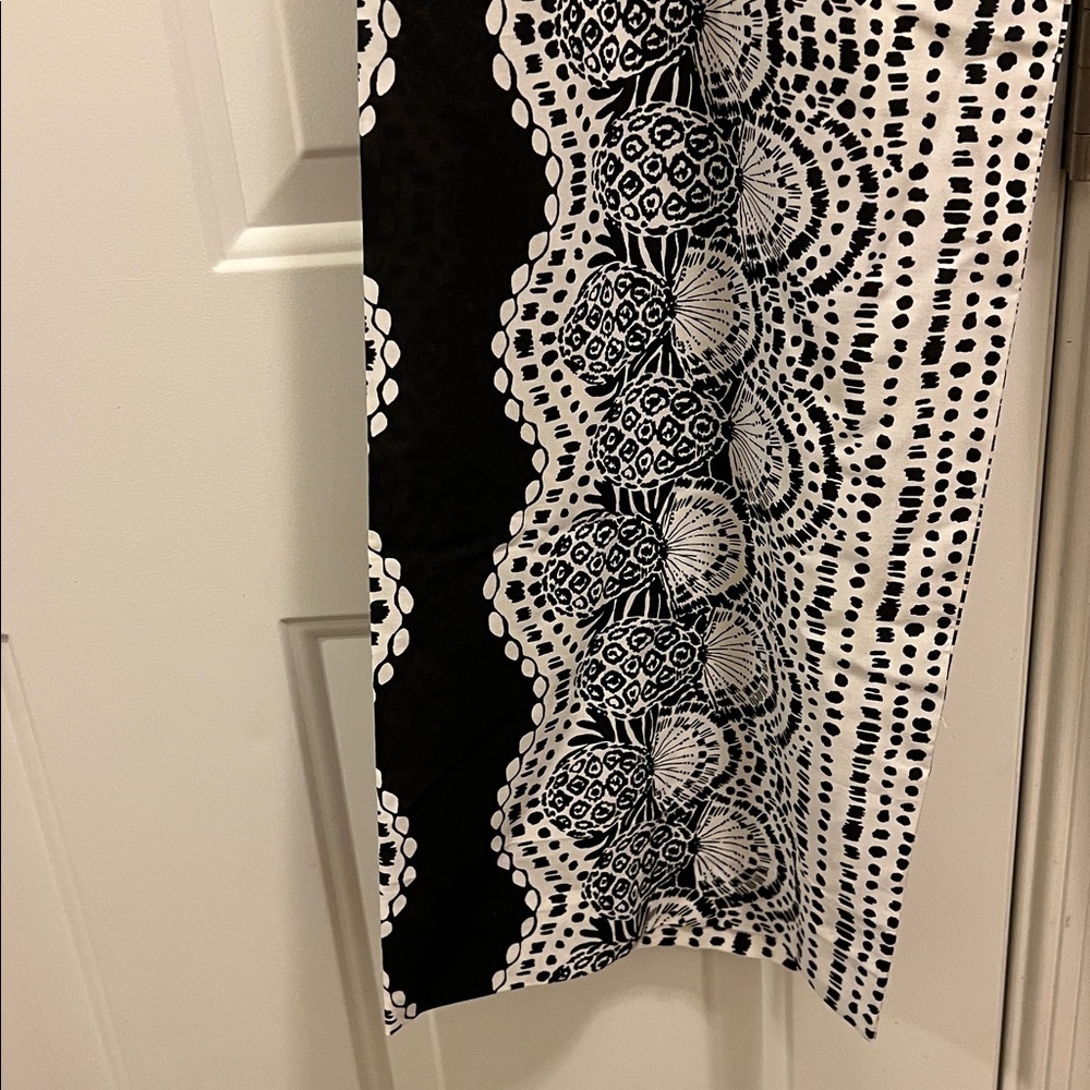 Lilly Pulitzer Black and White Patterned Garment Bal Harbour Palazzo Size small - Picture 3 of 4